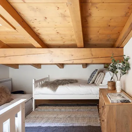 아파트 Grand Duplex With Sauna And View